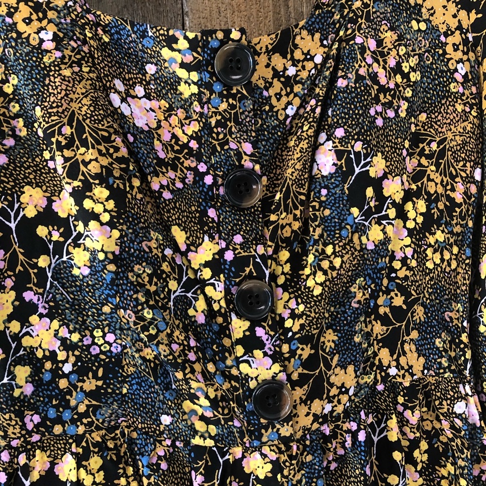 Urban Outfitters | Paulina Floral Smocked Romper - Picture 5 of 9